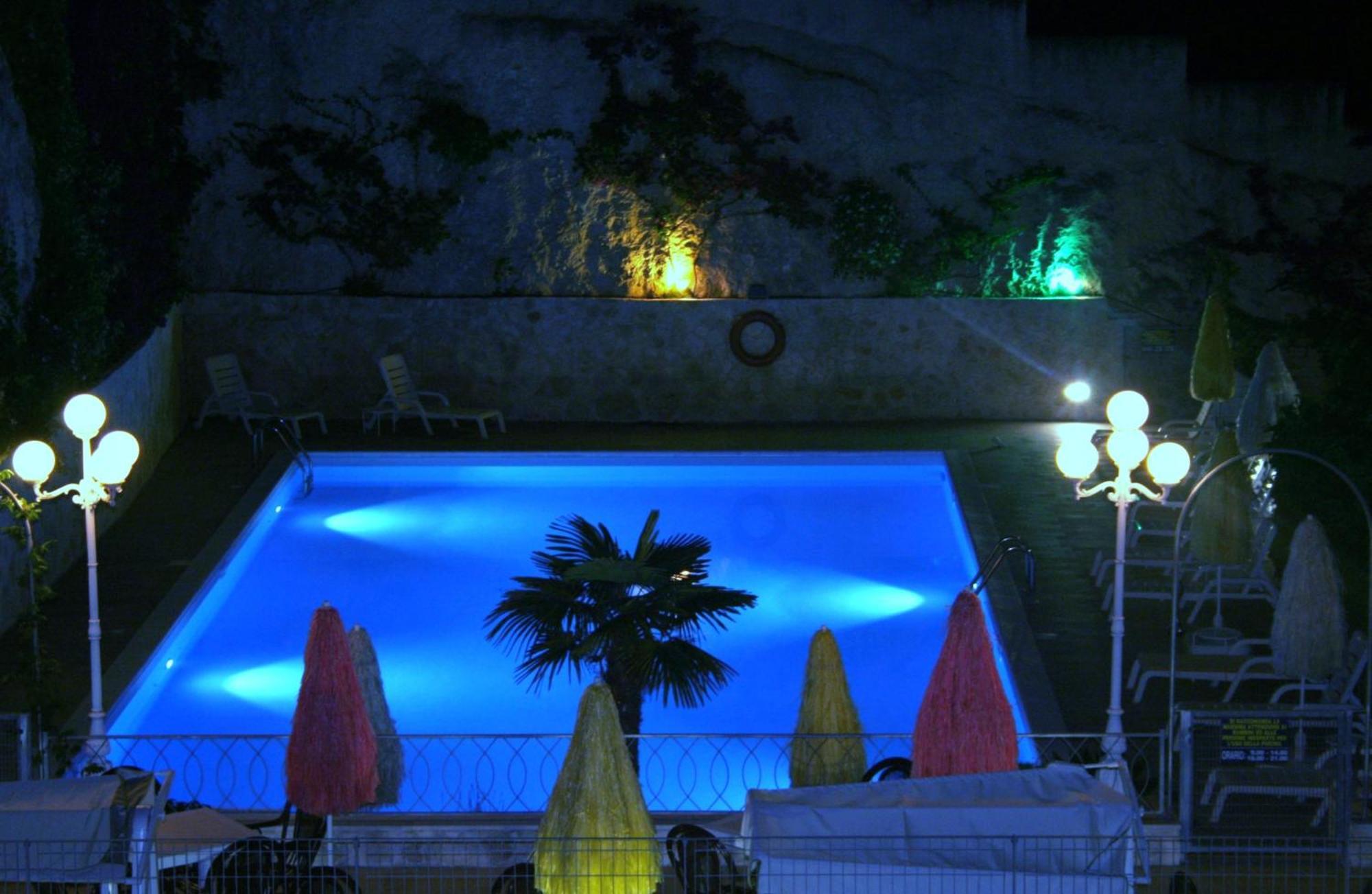 Hotel Timiama Пескичи Экстерьер фото