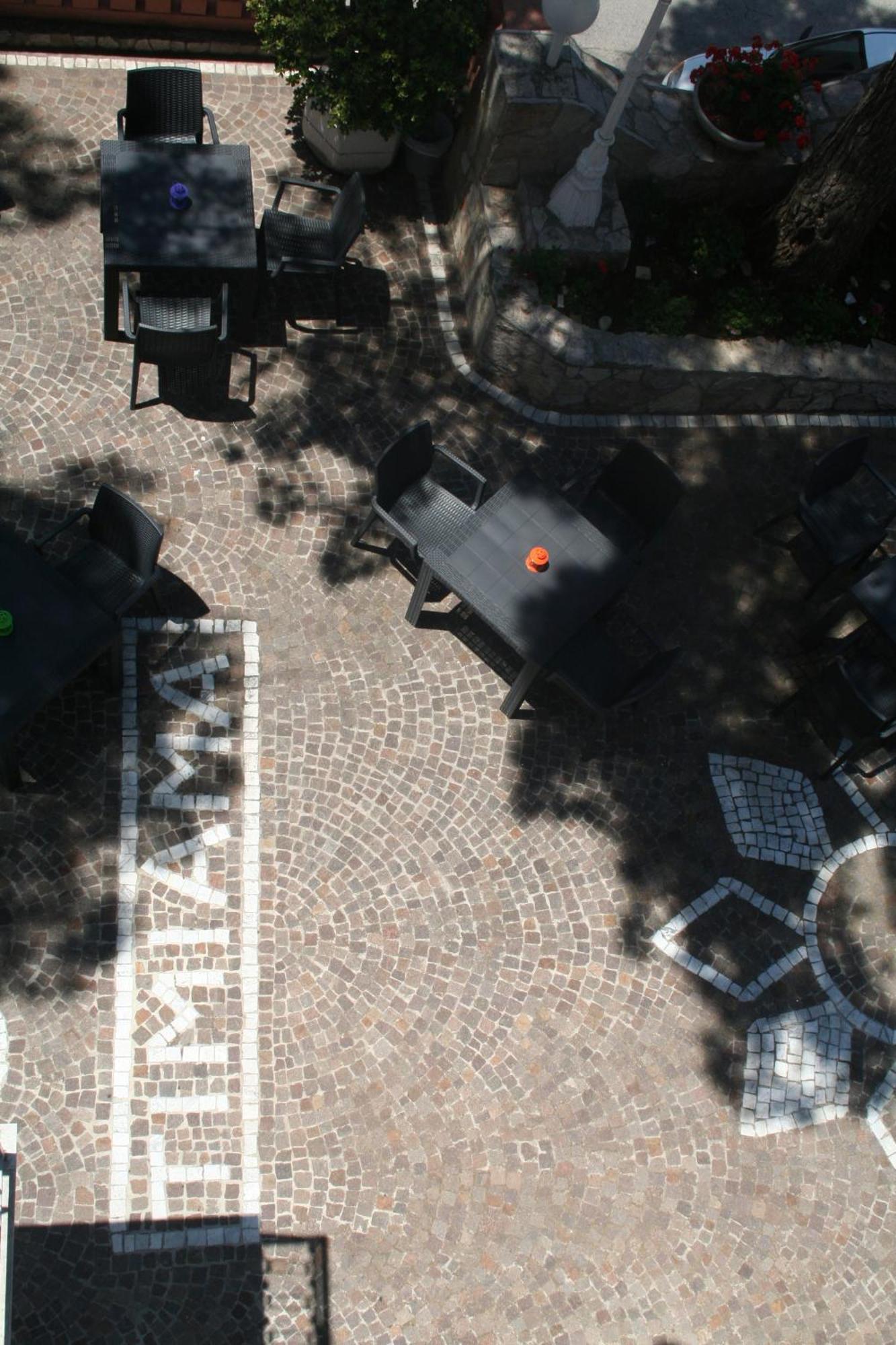 Hotel Timiama Пескичи Экстерьер фото